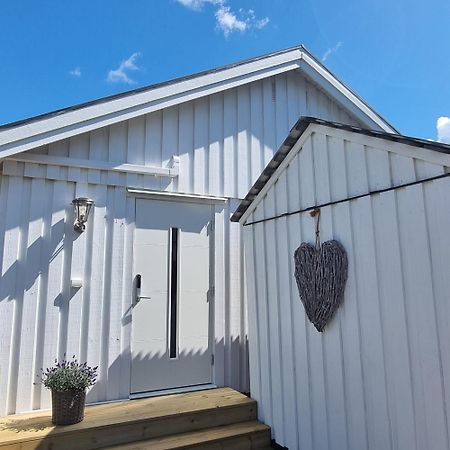 Gaeststuga I Historiska Gamla Uppsala Exterior foto